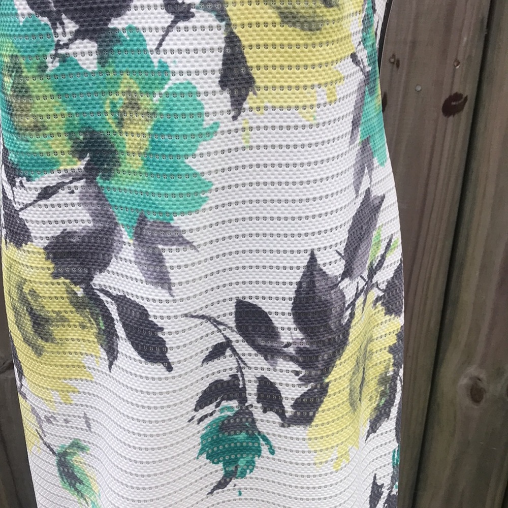 NWT - Madison Leigh White Floral Dress - Size 6 - Picture 4 of 7